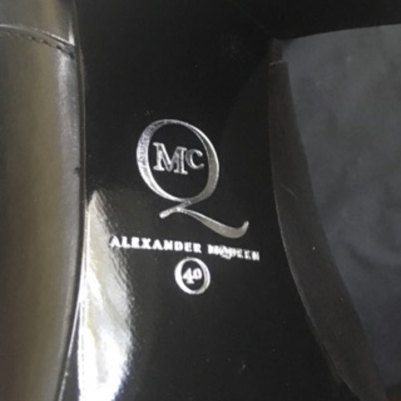 🆕 McQueen Leather Boots - Picture 17 of 17